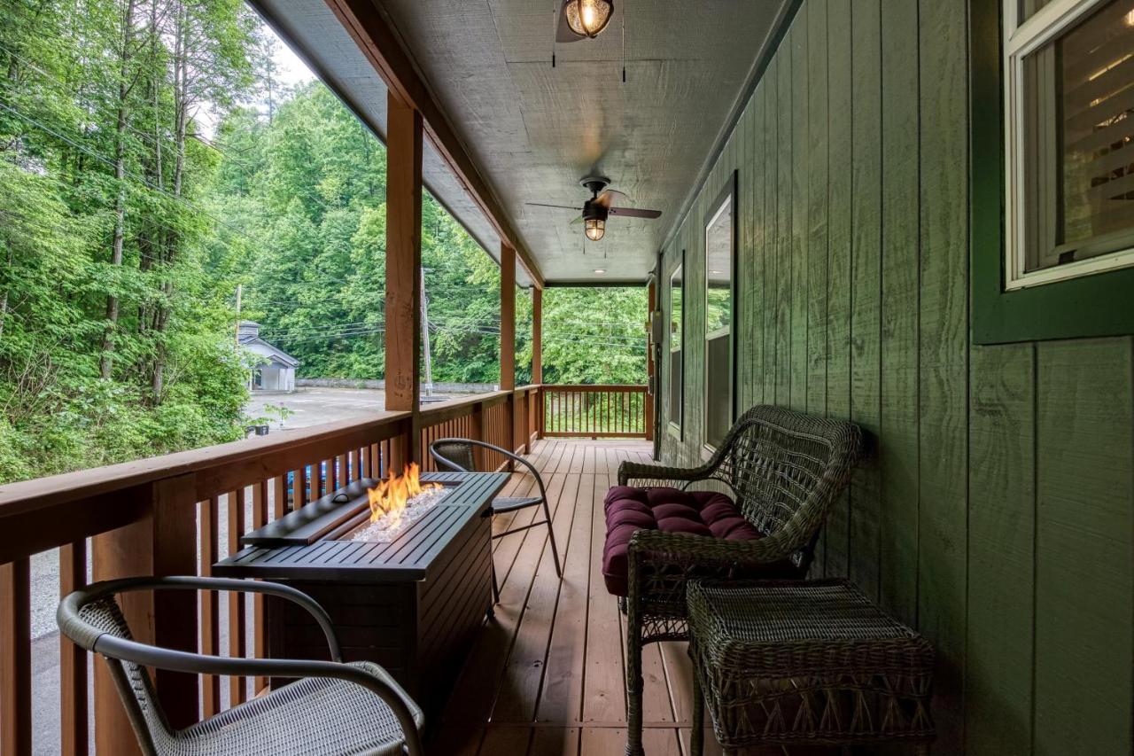 Great Location - Hot Tub - Dog Friendly Villa Sevierville Exterior photo
